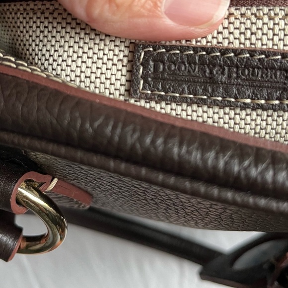 Dooney & Bourke Medium Domed Satchel Brown T’Moro Pebbled Leather Purse EUC - Picture 14 of 15